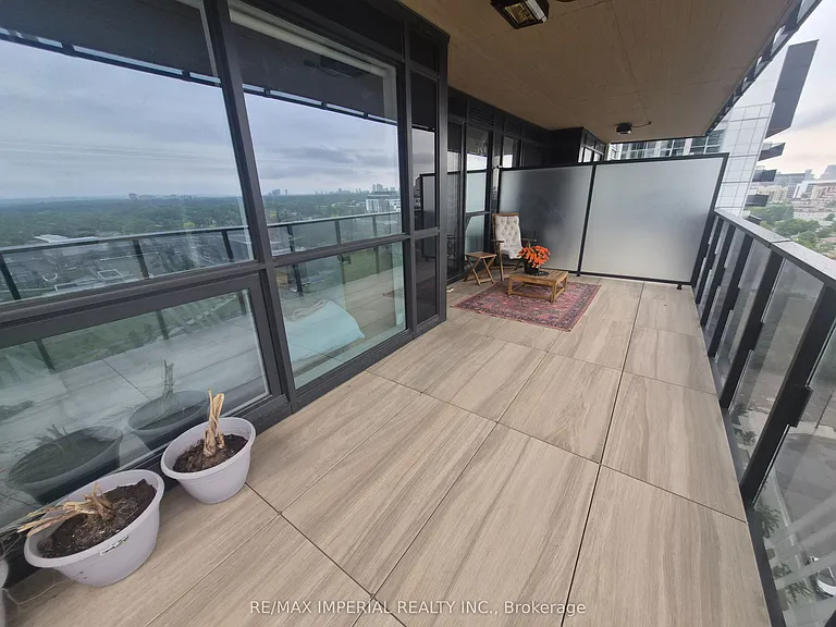 27 McMahon Dr #2011 — Photo 5