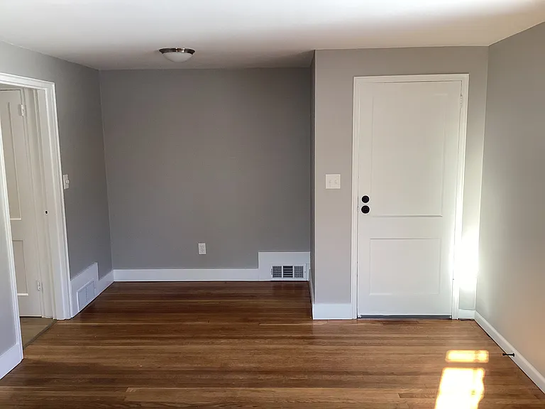 11 Loomis Hts #11 — Photo 2