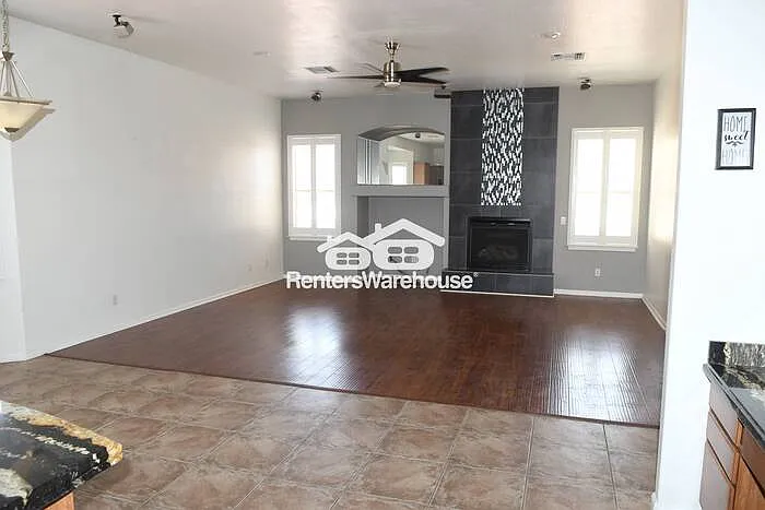 6027 N 133rd Dr — Photo 5