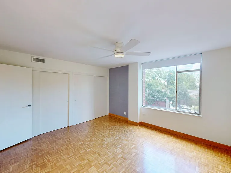 1300 Queens Rd #309 — Photo 20