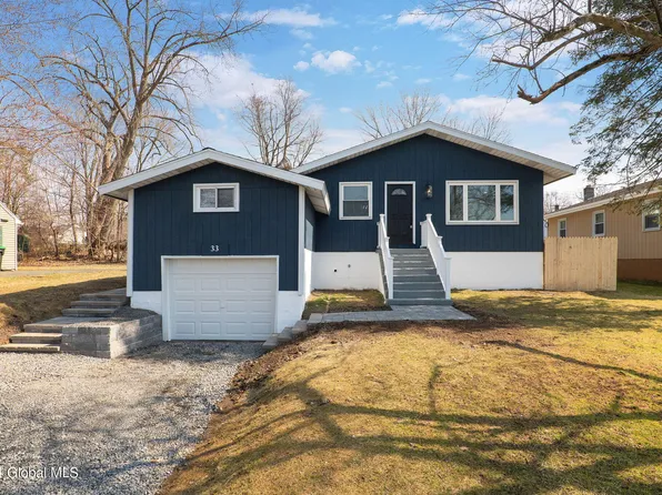 33 Bailey Avenue, Latham, NY 12110
