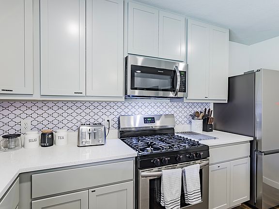 5th image of 5132 Strickland Ave