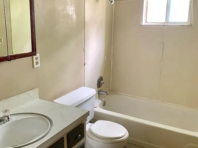 567 W Taylor St — Photo 2