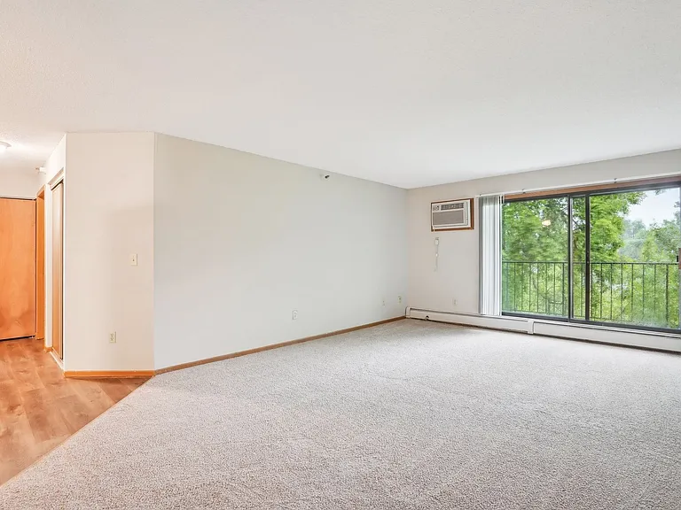 Century Ridge — Photo 25