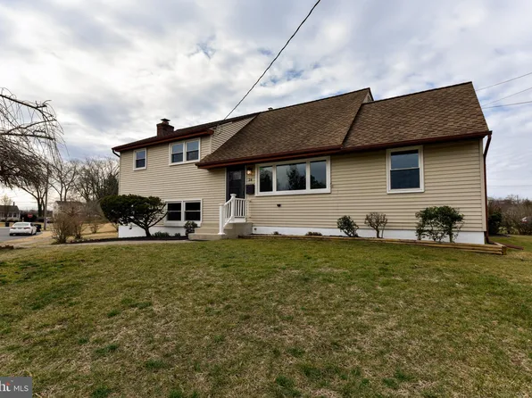 24 Coleman Rd, Berlin, NJ 08009