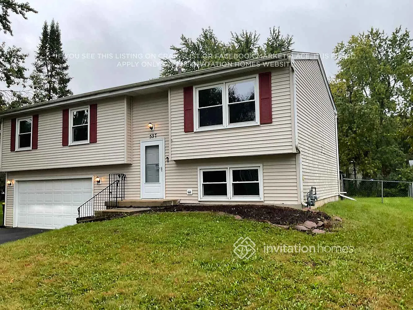 537 Norman Dr Cary, IL 60013 — Photo 2
