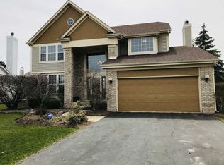 18403 W Springwood Dr, Grayslake, IL 60030