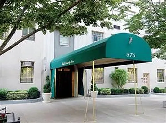 Sold by Douglas Elliman | media 23