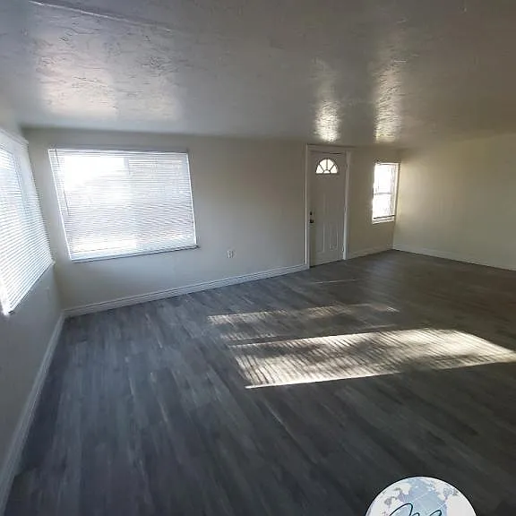 mini_Living Room_1 (4)_01082025