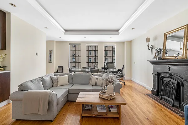 Sold by Compass | media 8