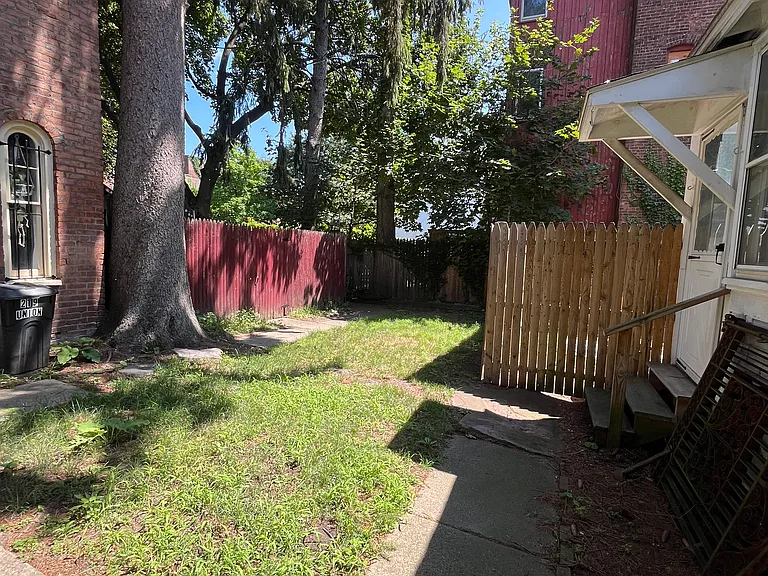219 Union St #2 — Photo 3