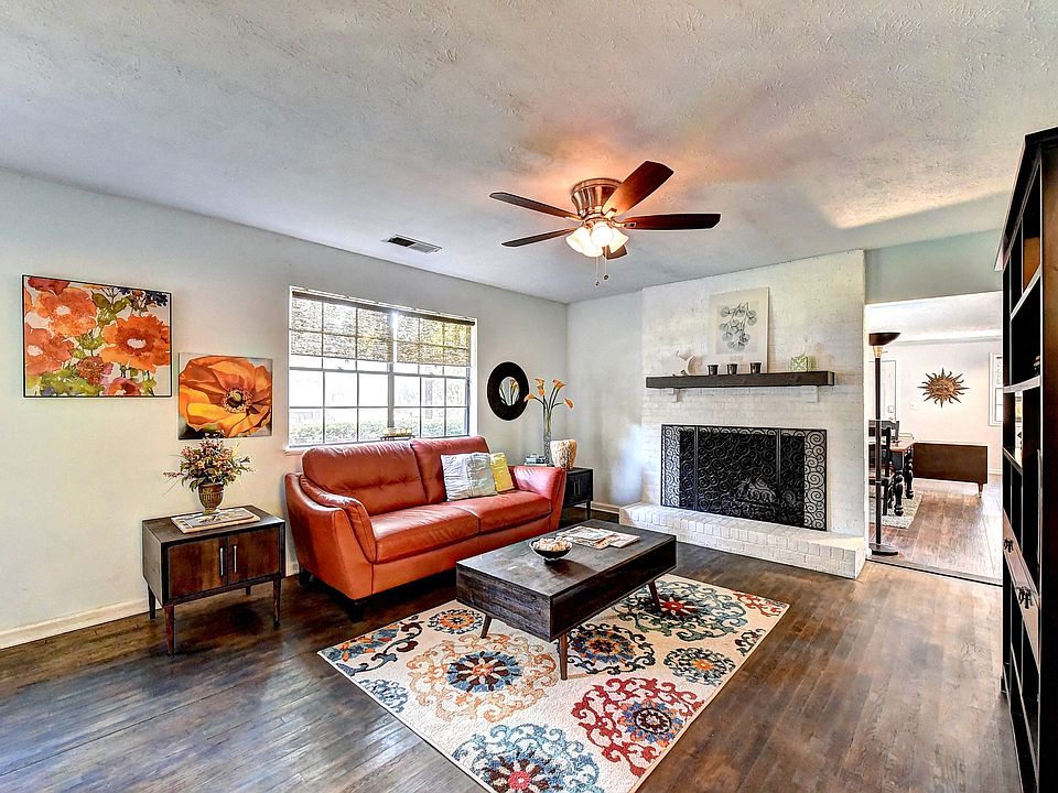 Living Room with Fireplace