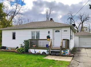 2224 Bedell Rd, Grand Island, NY 14072