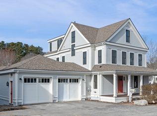 38 School St, Manchester, MA 01944