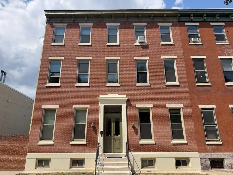 1703 Green St #4 — Photo 6