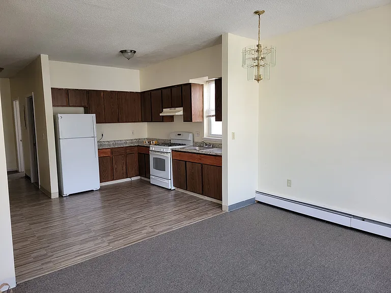 43 Lenox St #4 — Photo 16