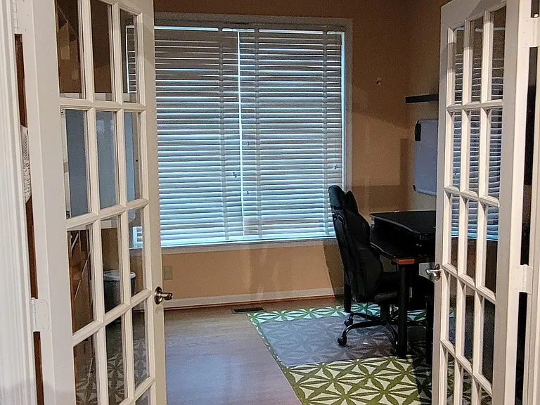 21381 Maidsville Ct — Photo 24