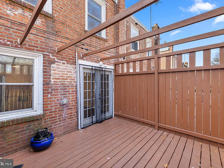 1451 W End Dr — Photo 32