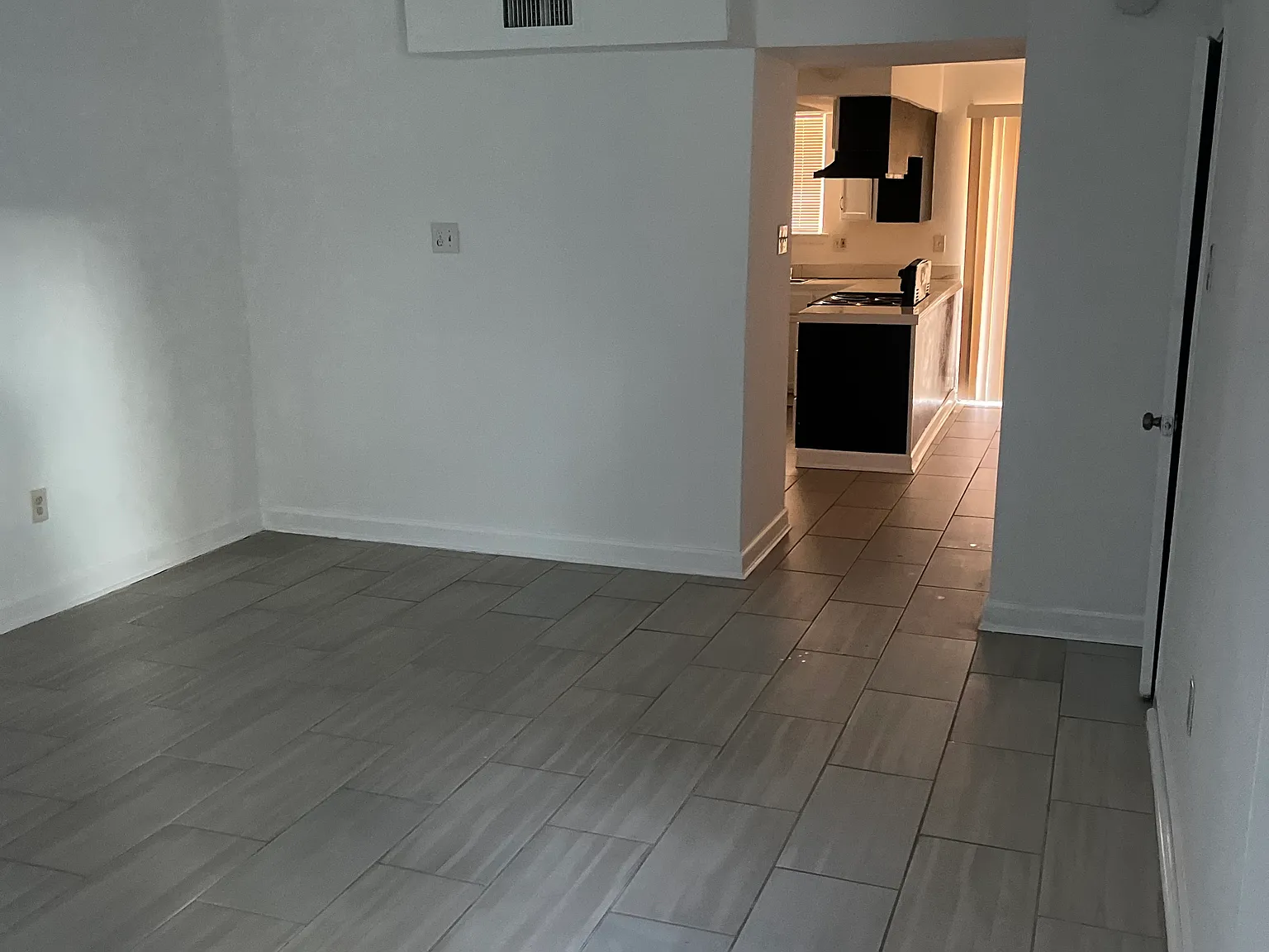 4439 Woodland — Photo 3
