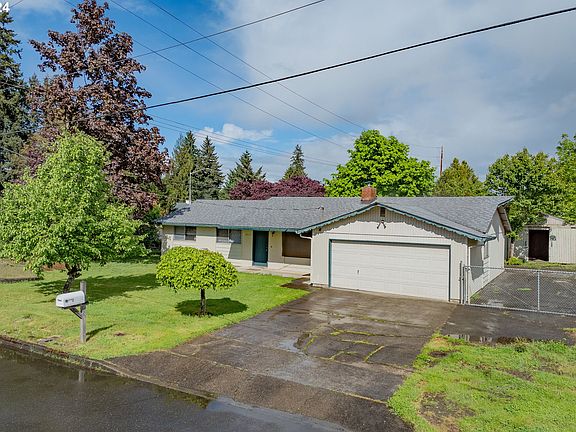 3rd image of 2315 NE 95th Ave