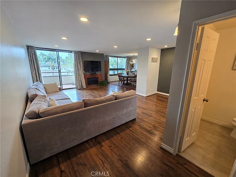 8828 Pershing Dr #121 — Photo 7