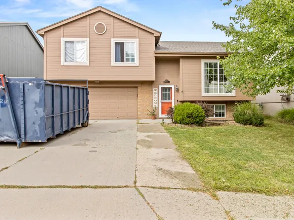 7966 Morris St, Omaha, NE 68122
