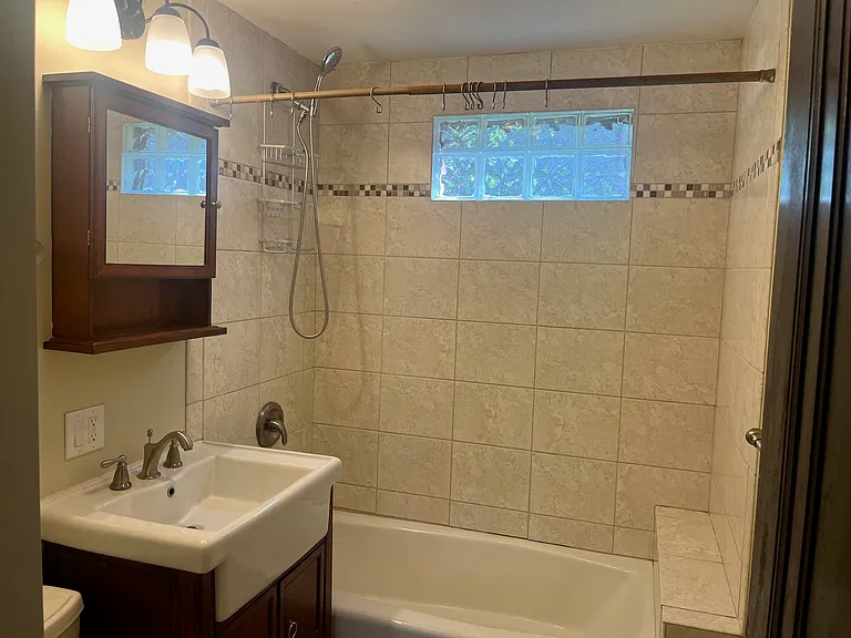311 Buckingham Ave #1 — Photo 19