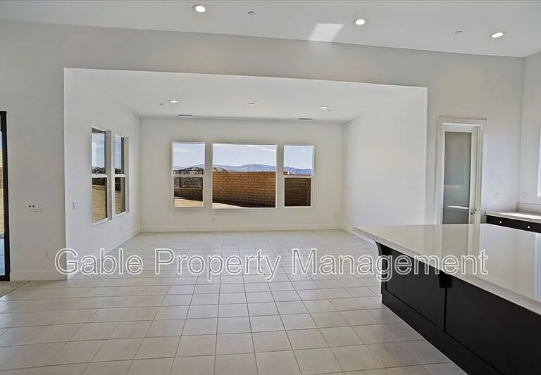 30000 N Camino Los Robles — Photo 8