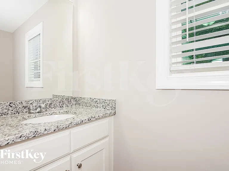 606 N Scruggs St — Photo 14