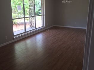 2920 Old Robinson Rd, Waco, TX 76706