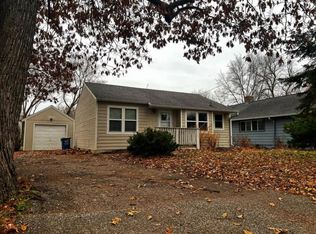 5915 Hawthorne Rd, Mound, MN 55364