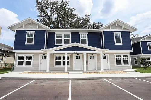 Royal Oak Apartments Photo 1