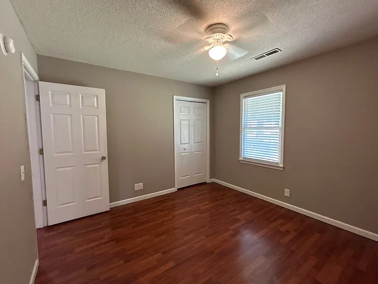 1310 Crowndale Dr — Photo 14