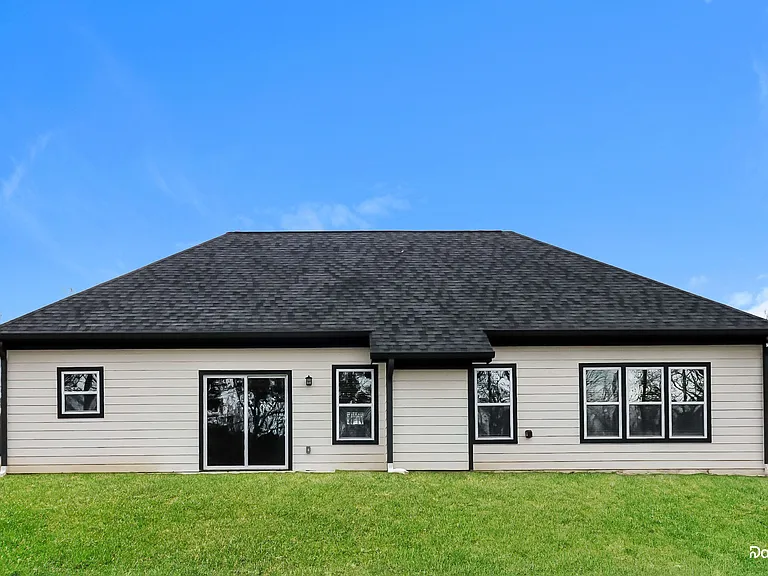 112 Cassidy Trl — Photo 15