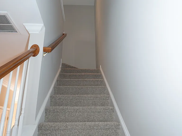 14136 Winford Ln — Photo 18