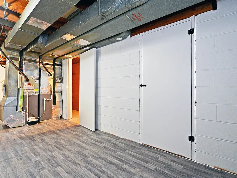 921 Oliver Ave N #921 — Photo 20