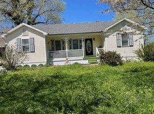 236 W Madison St, Hanson, KY 42413