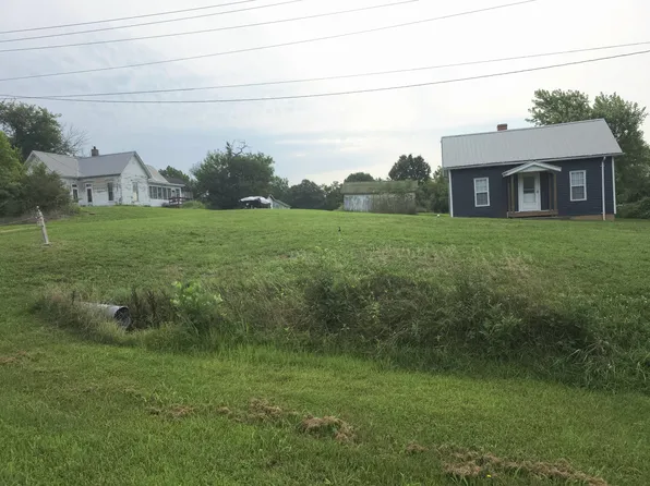 322 S Palmyra St, Perry, MO 63462