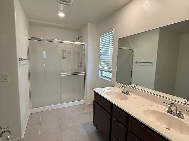 1127 E Descent St — Photo 26