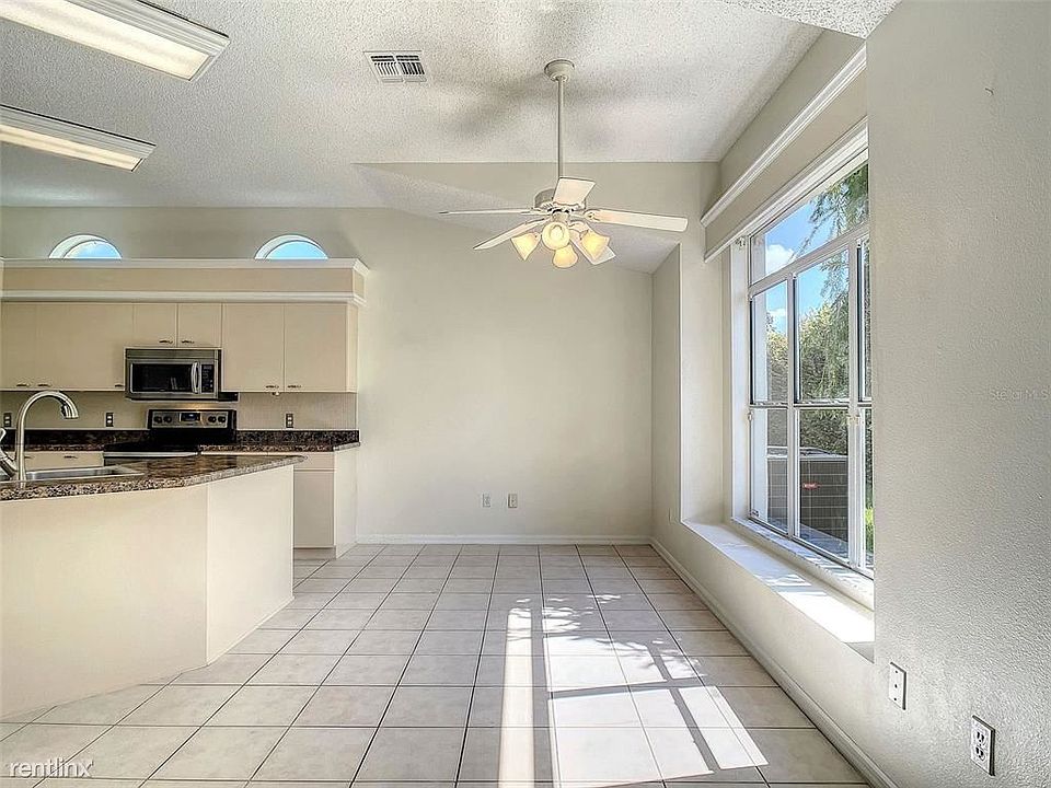 1st image of 2039R Palo Alto Ave