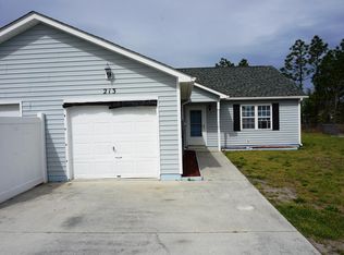 213 Faison Ln, Hubert, NC 28539