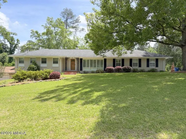 2950 Thornwood Dr, Macon, GA 31204