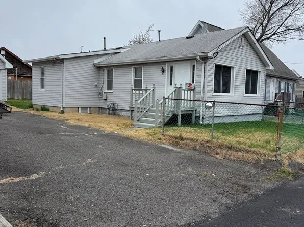 172 Cleveland Ave, Laurence Harbor, NJ 08879