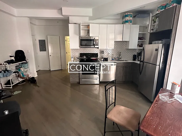 11 Queensberry St #7CP — Photo 3