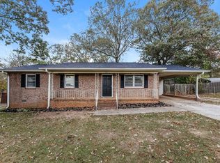 107 Irving St, Greer, SC 29651