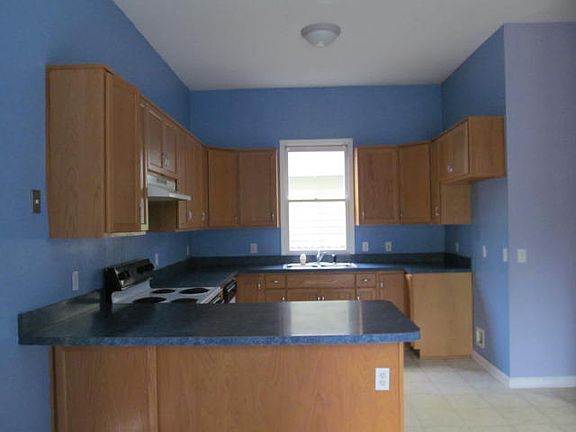 4th image of 1461 N Pearl St