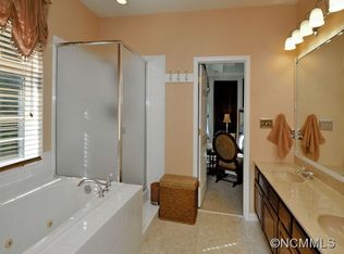 64 Dalya Rd, Swannanoa, NC 28778