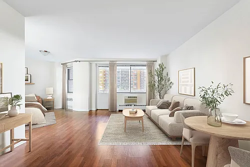 104-60 Queens Blvd Photo 1