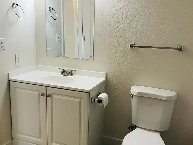 502 Cowlitz Way #A — Photo 3