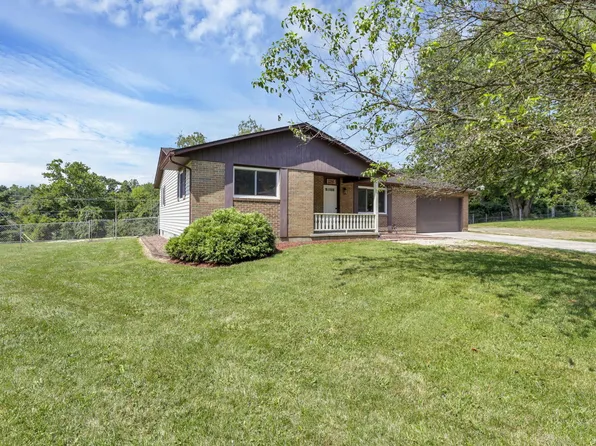 2281 Hawk St, Lancaster, OH 43130